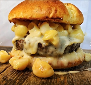 Mac's Sportsbar Atmosphere